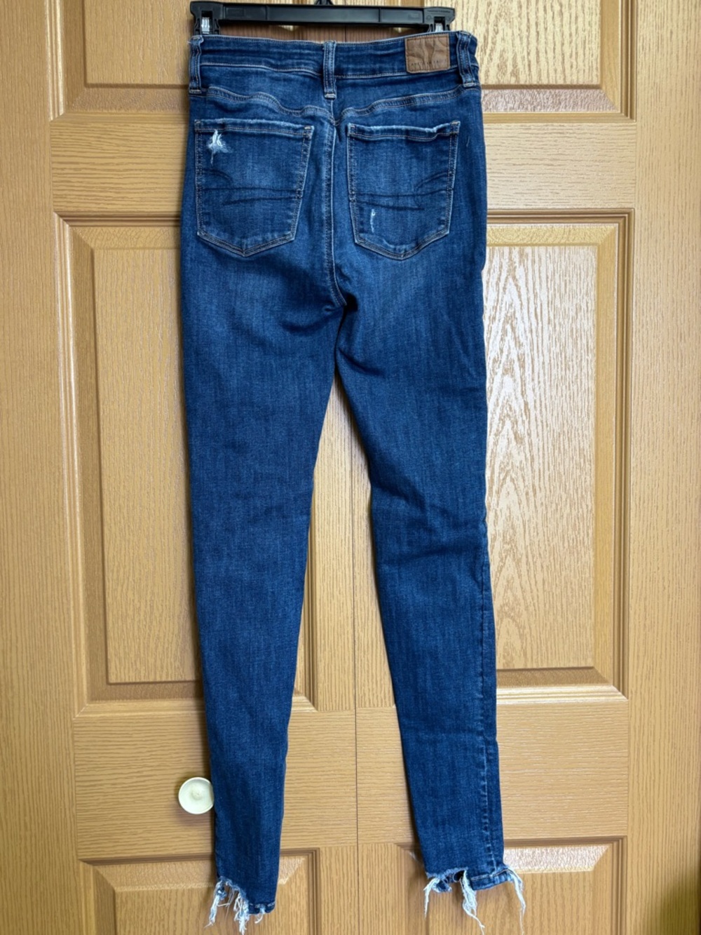 American Eagle Dark Blue Distressed Women's Skinny Jeans - Picture 3 of 5